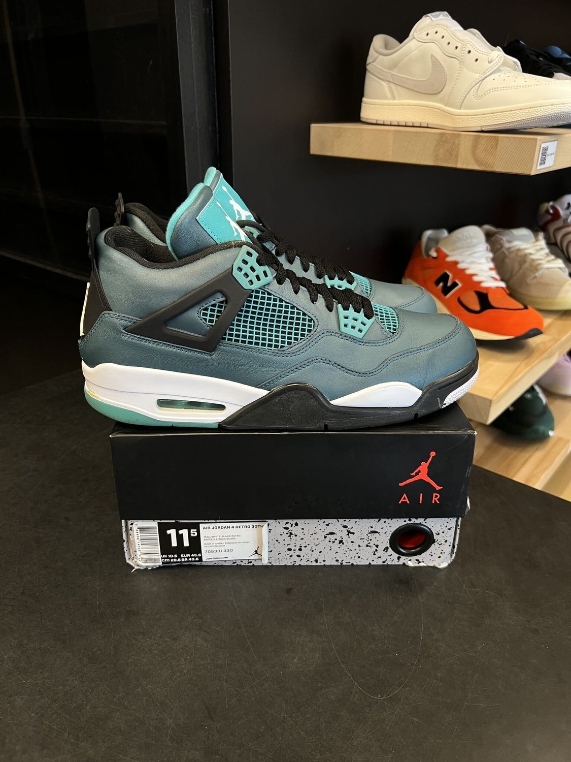 Jordan 4 Retro Teal Size 11.5, PREOWNED*