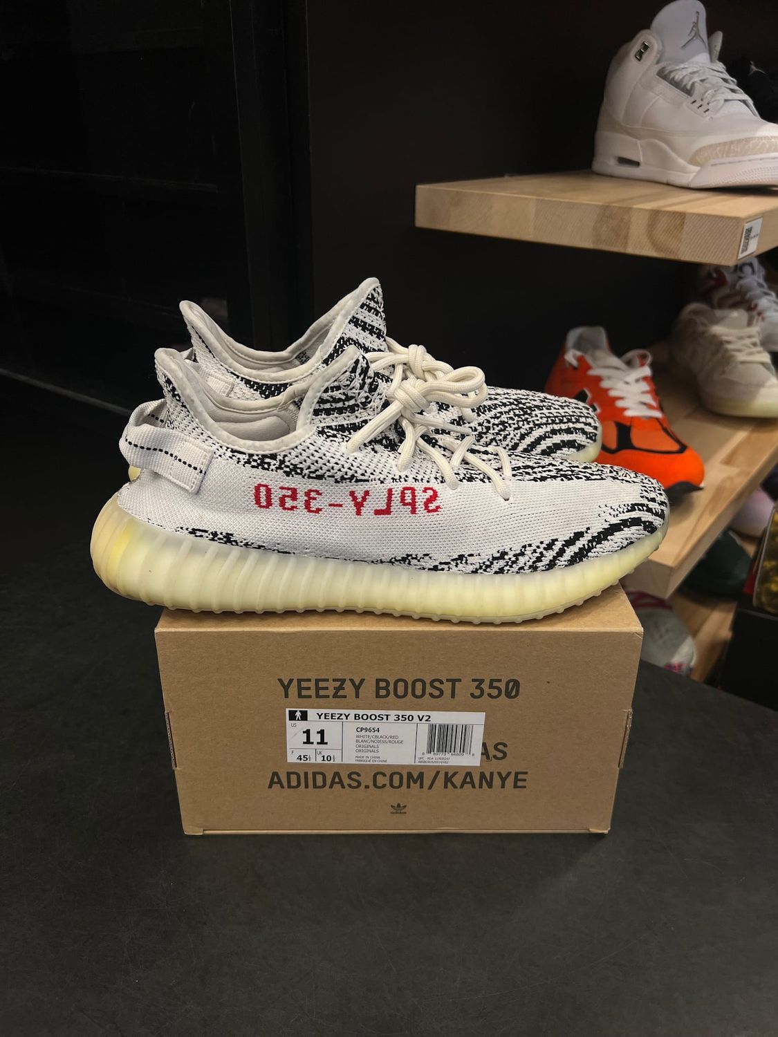 adidas Yeezy Boost 350 V2 Zebra Size 11, PREOWNED*