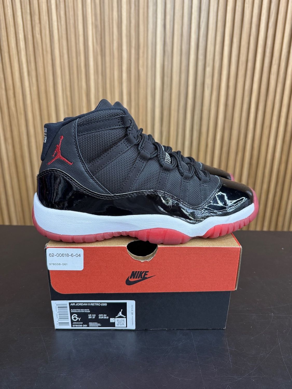 Jordan 11 Retro Playoffs Bred (2019) (GS) Size 6Y, PREOWNED*