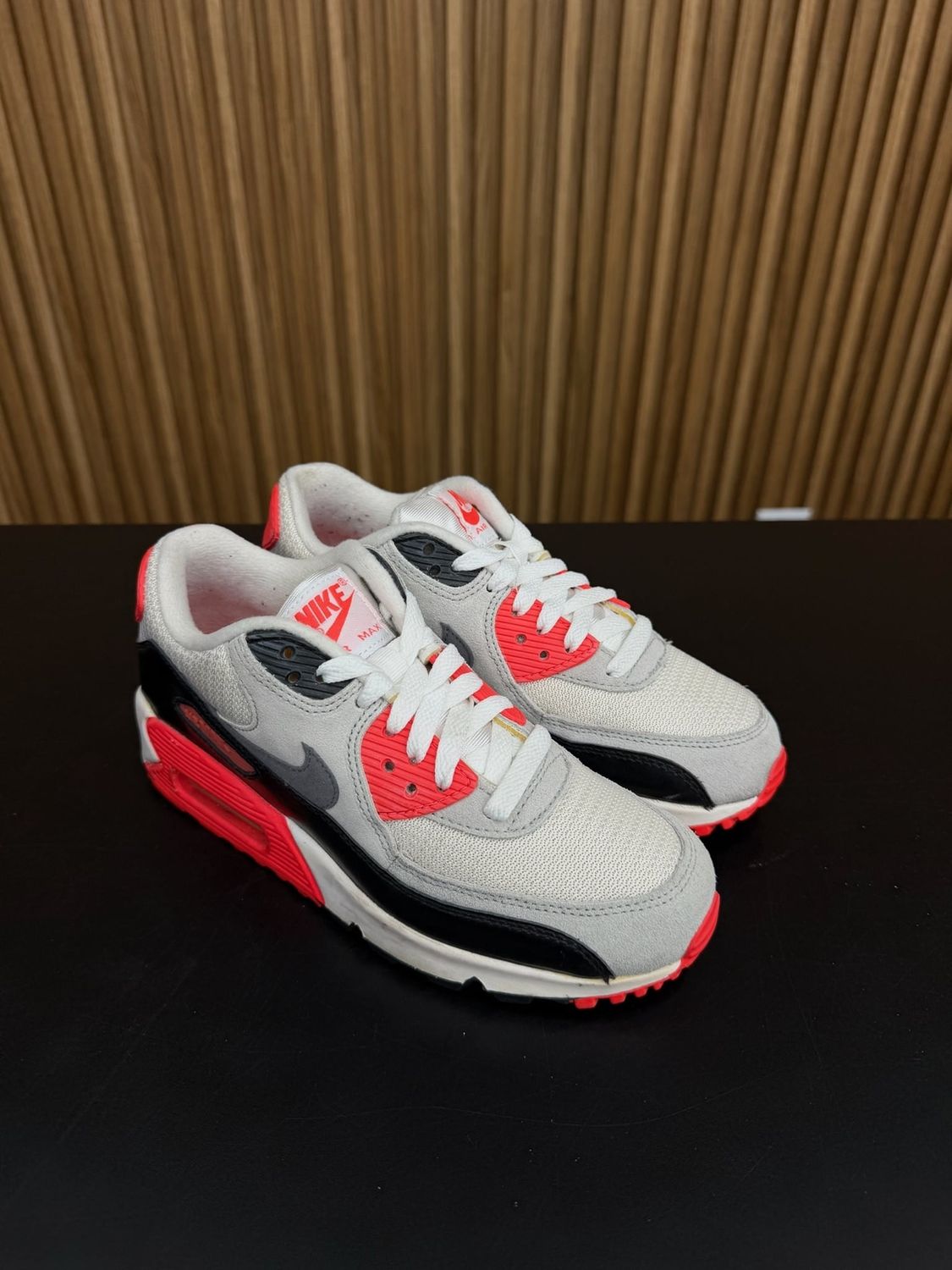Nike Air Max 90 Infrared (2015) (GS) Size 5, PREOWNED