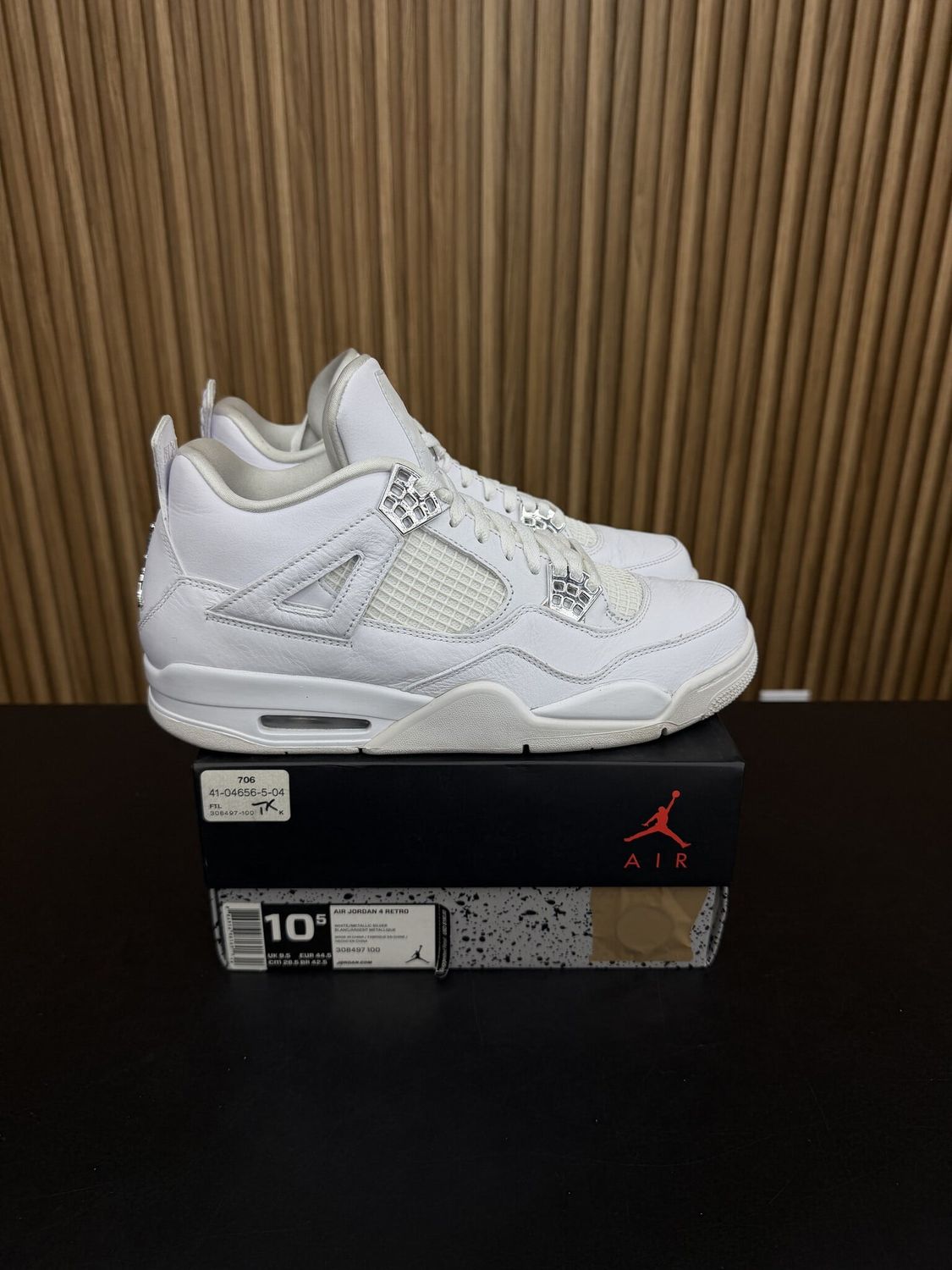 Jordan 4 Retro Pure Money (2017) Size 10.5, PREOWNED*