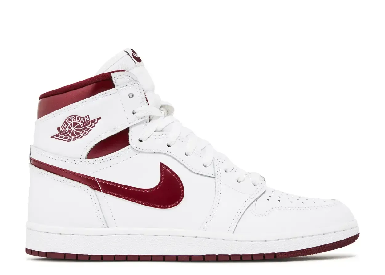 Jordan 1 Retro High '85 OG Metallic Burgundy Size 11, DS BRAND NEW*