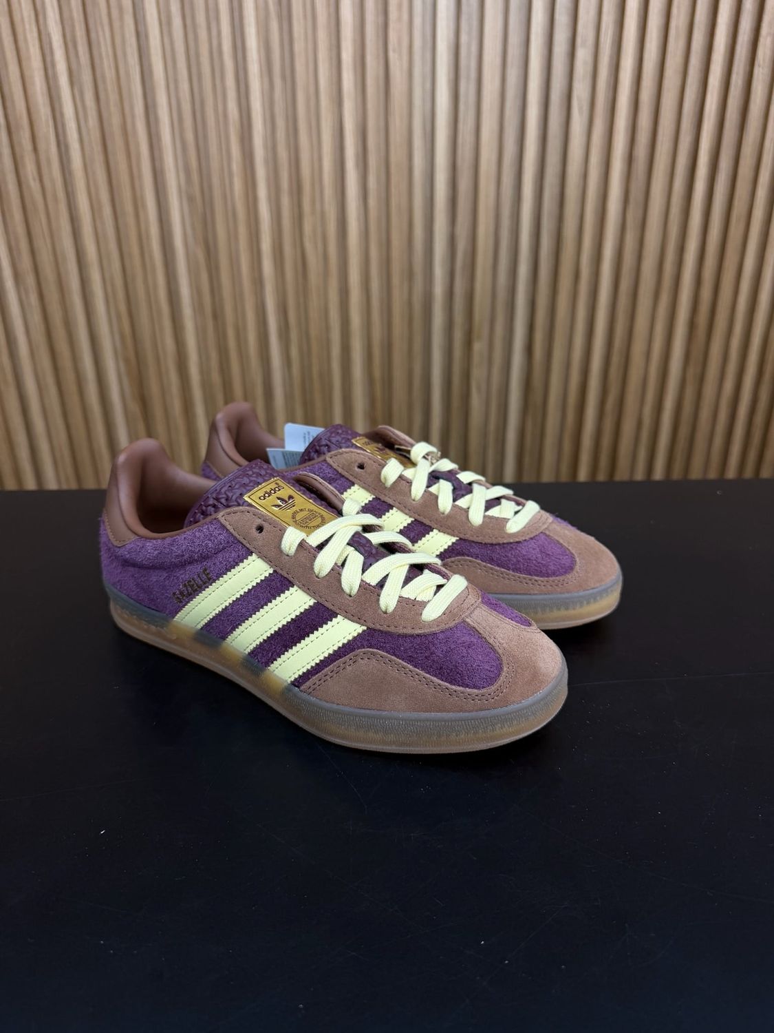 adidas Gazelle Indoor Maroon Almost Yellow Size 5.5, DS BRAND NEW NO BOX*