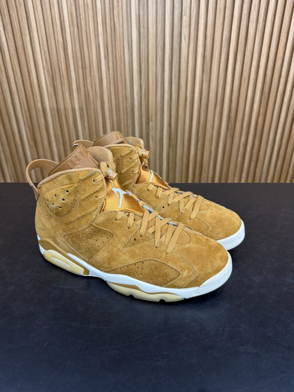 Jordan 6 Retro Wheat Size 10.5, PREOWNED