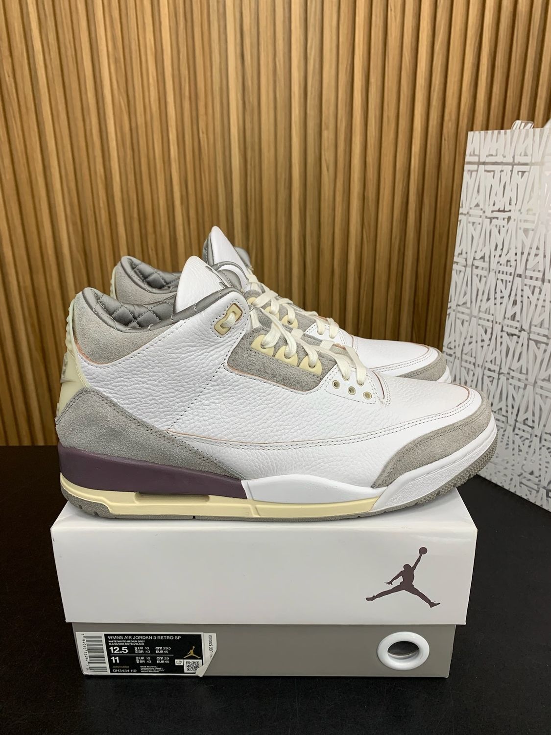 Jordan 3 Retro SP A Ma Maniére (Women's) Size 12.5, PREOWNED