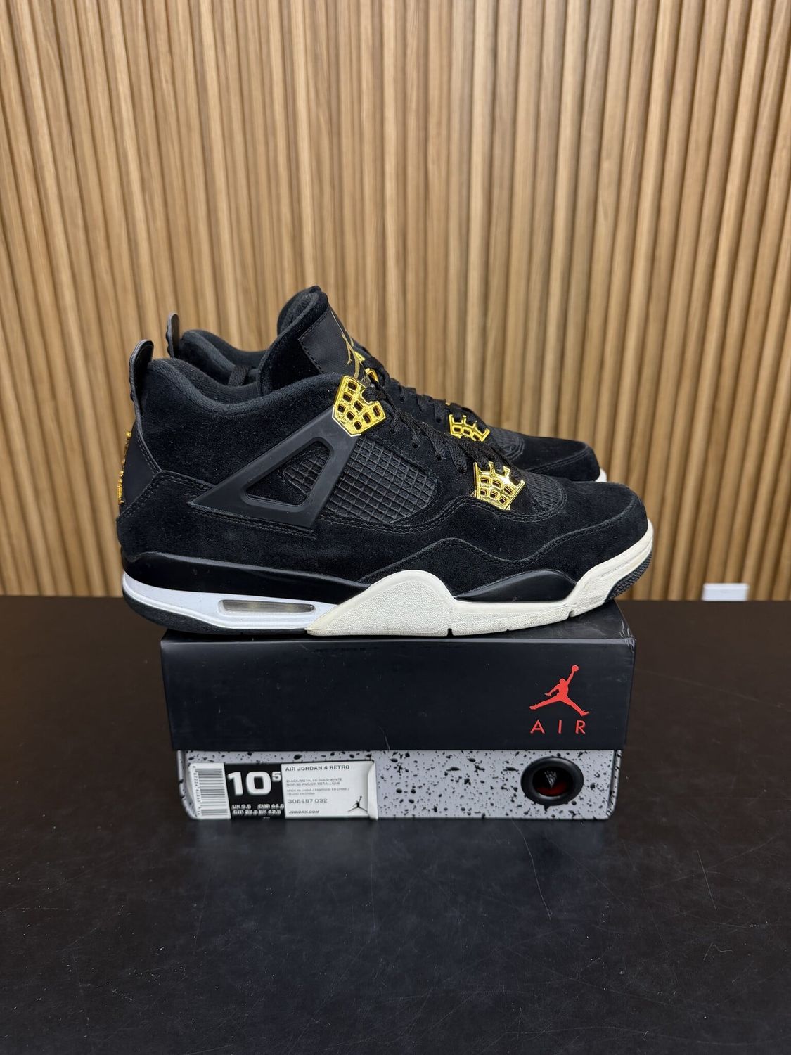 Jordan 4 Retro Royalty Size 10.5, PREOWNED*