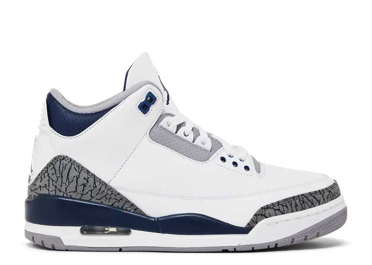 Jordan 3 Retro Midnight Navy Size 11, DS BRAND NEW*