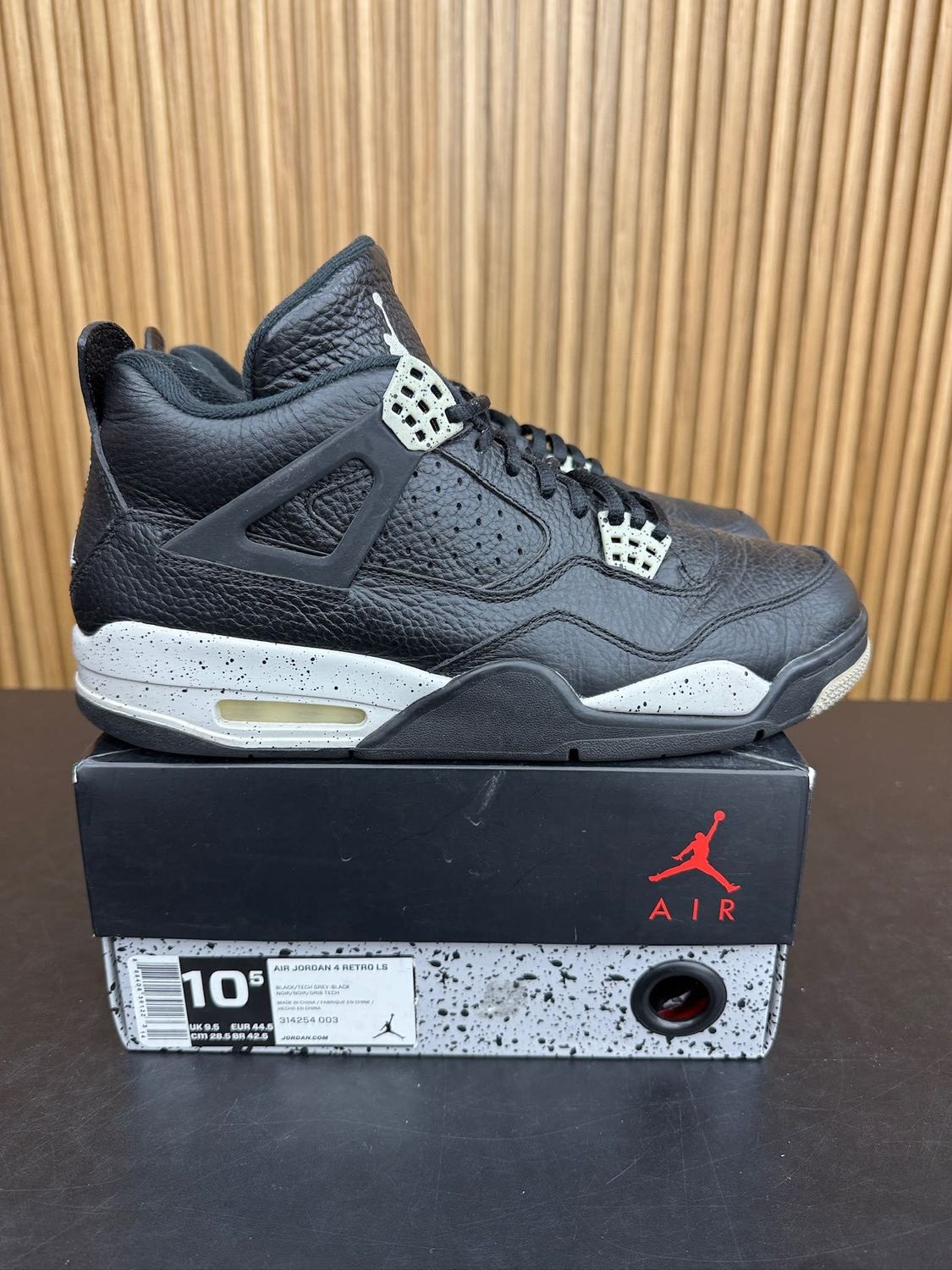 Jordan 4 Retro Oreo (2015) Size 10.5, PREOWNED*