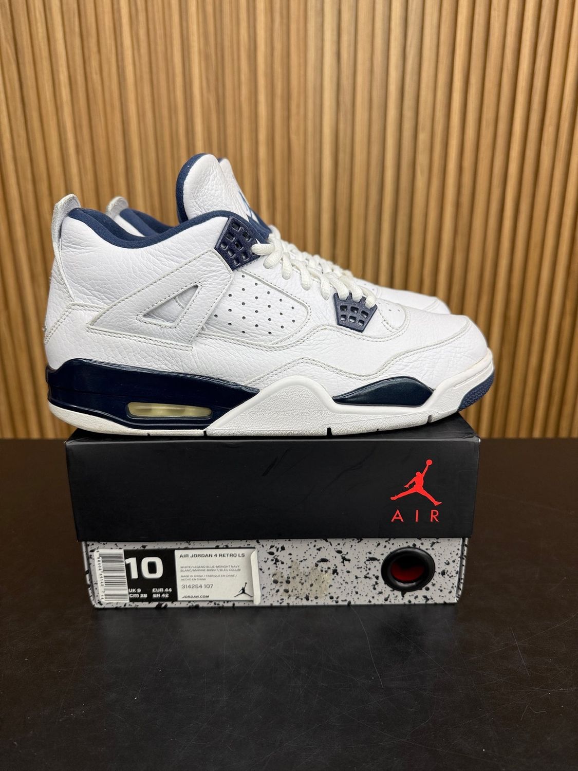 Jordan 4 Retro Columbia (2015) Size 10, PREOWNED*
