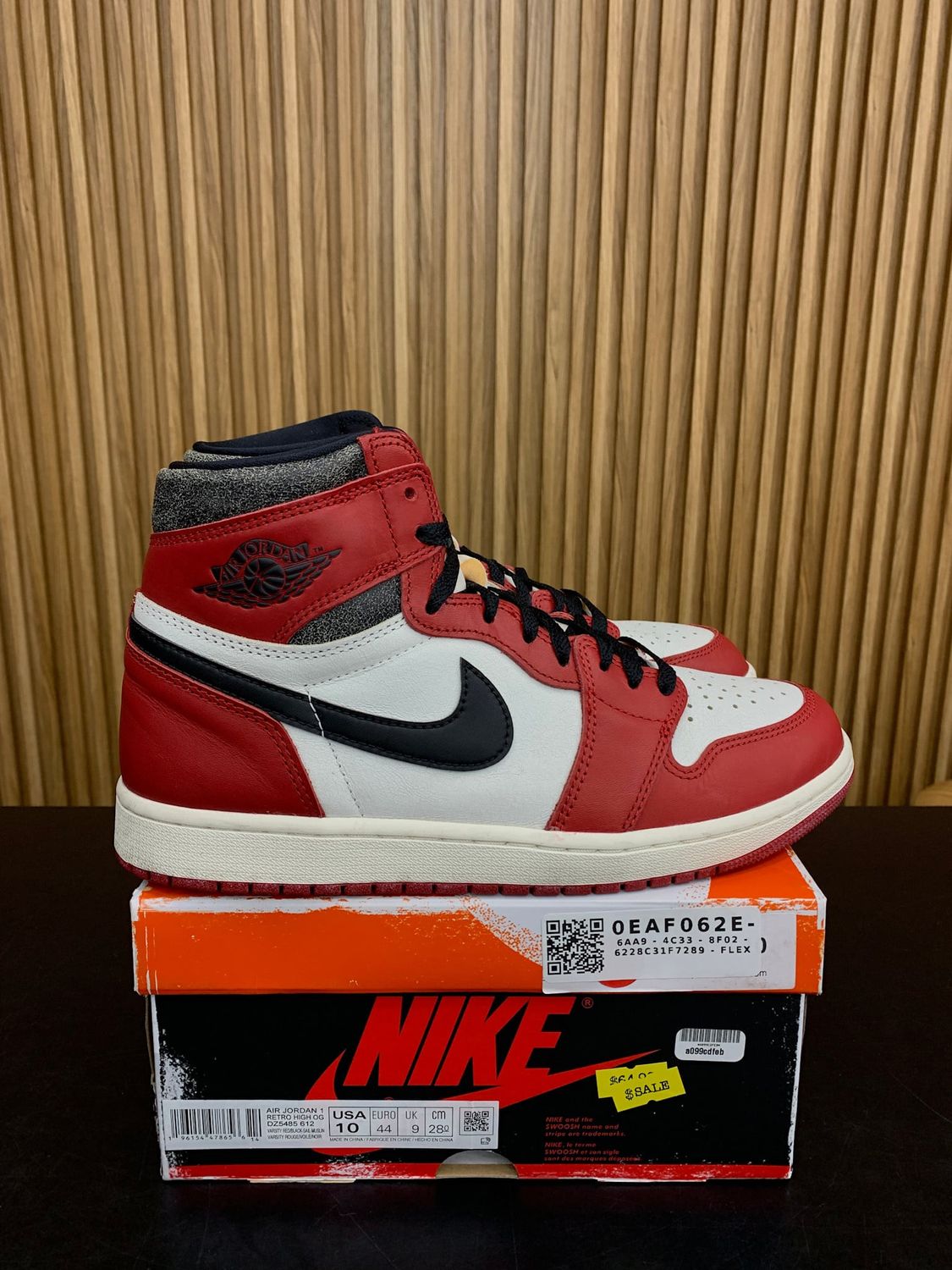 Jordan 1 Retro High OG Chicago Lost and Found Size 10, PREOWNED
