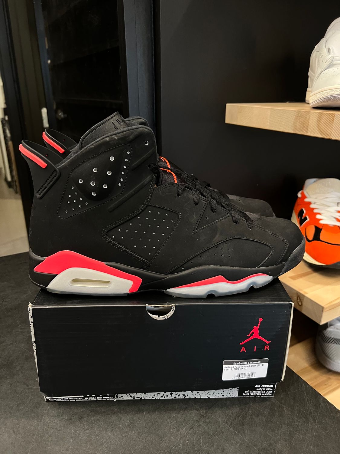 Jordan 6 Retro Infrared Black (2014) Size 13, PREOWNED