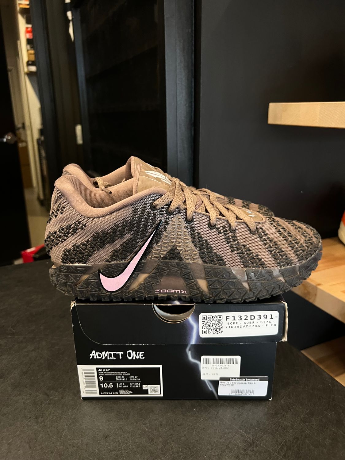 Nike Ja 3 Showstopper Size 9, PREOWNED