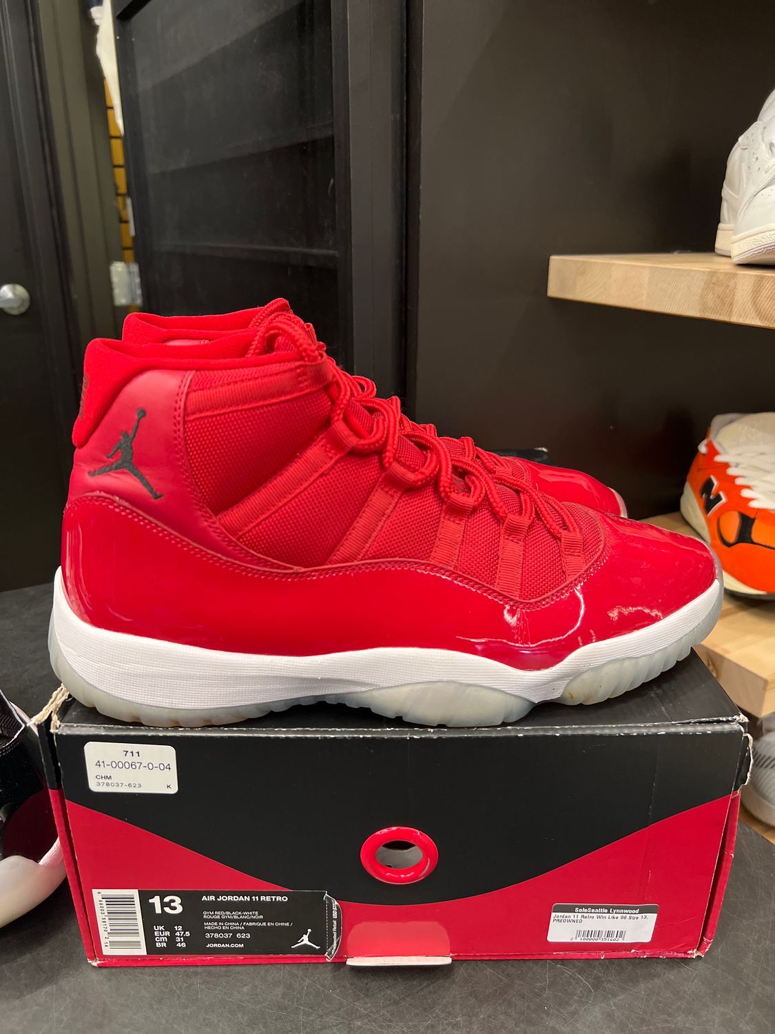 Jordan 11 Retro Win Like 96 Size 13, PREOWNED