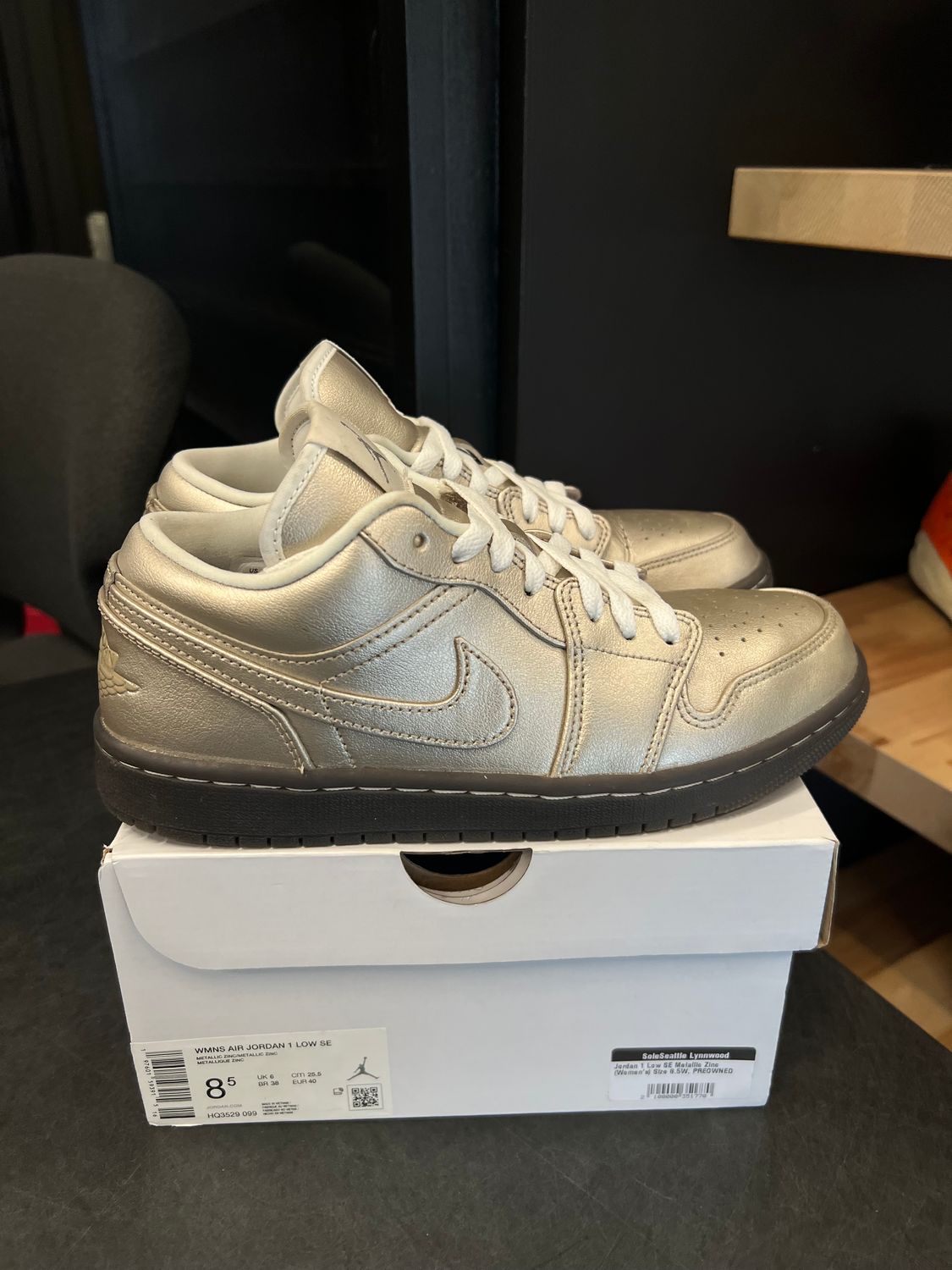 Jordan 1 Low SE Metallic Zinc (Women's) Size 8.5W, PREOWNED