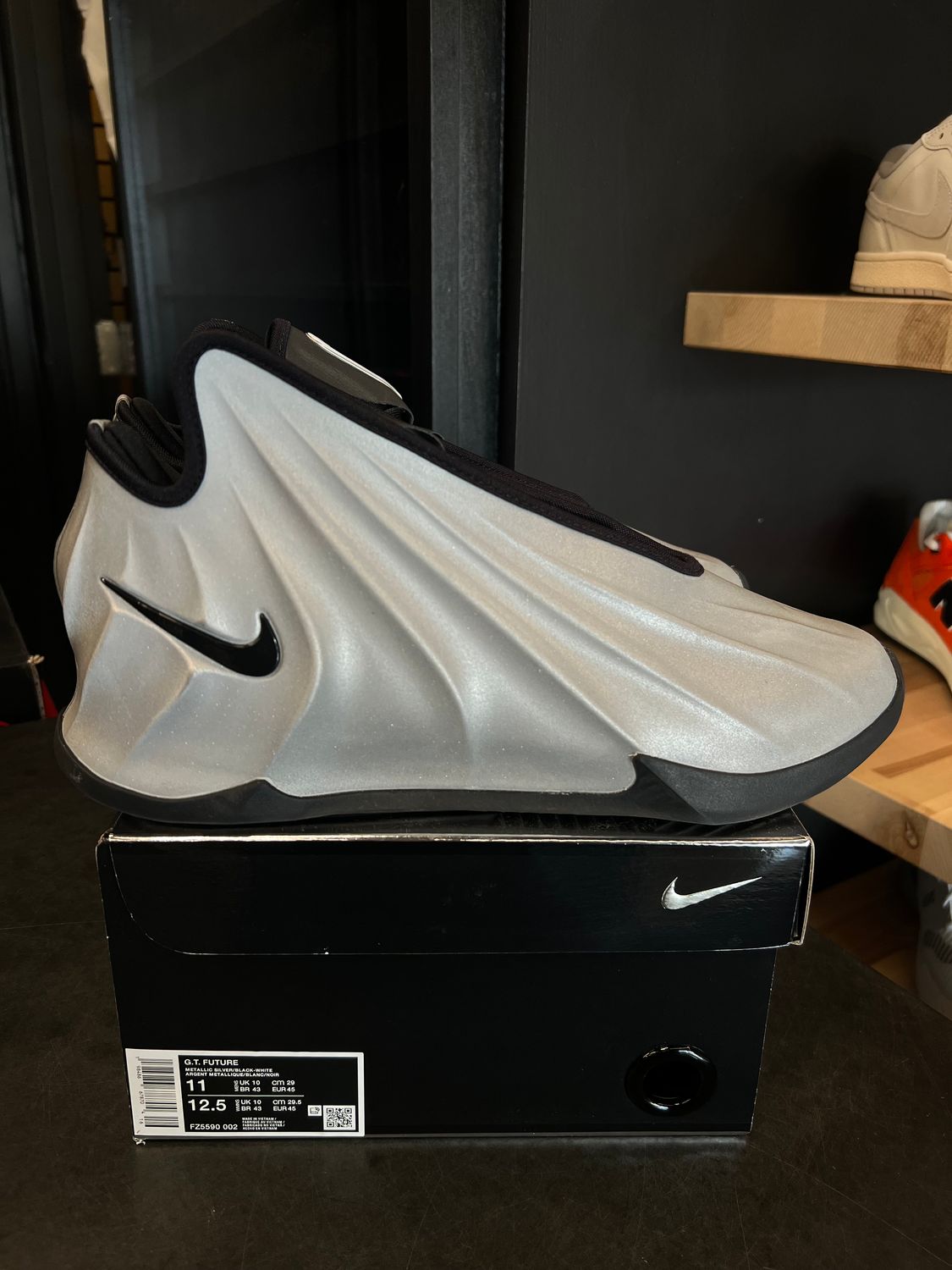 Nike GT Future Metallic Silver Size 11, PREOWNED