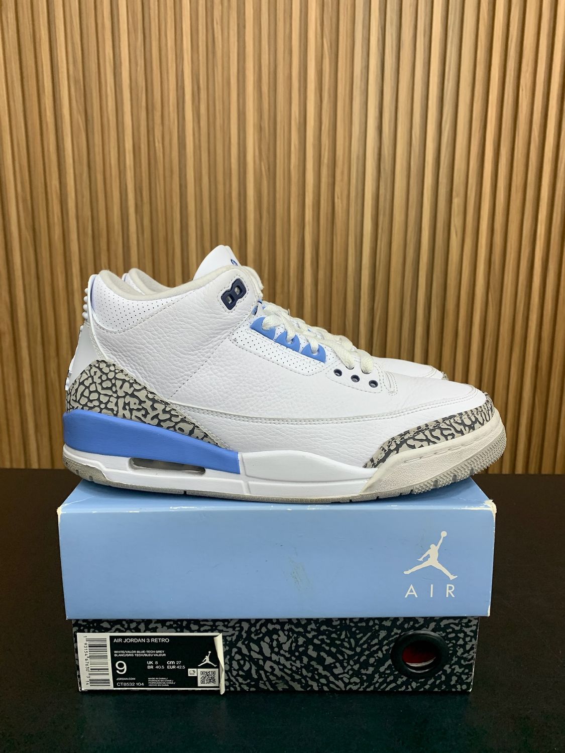 Jordan 3 Retro UNC (2020) Size 9, PREOWNED