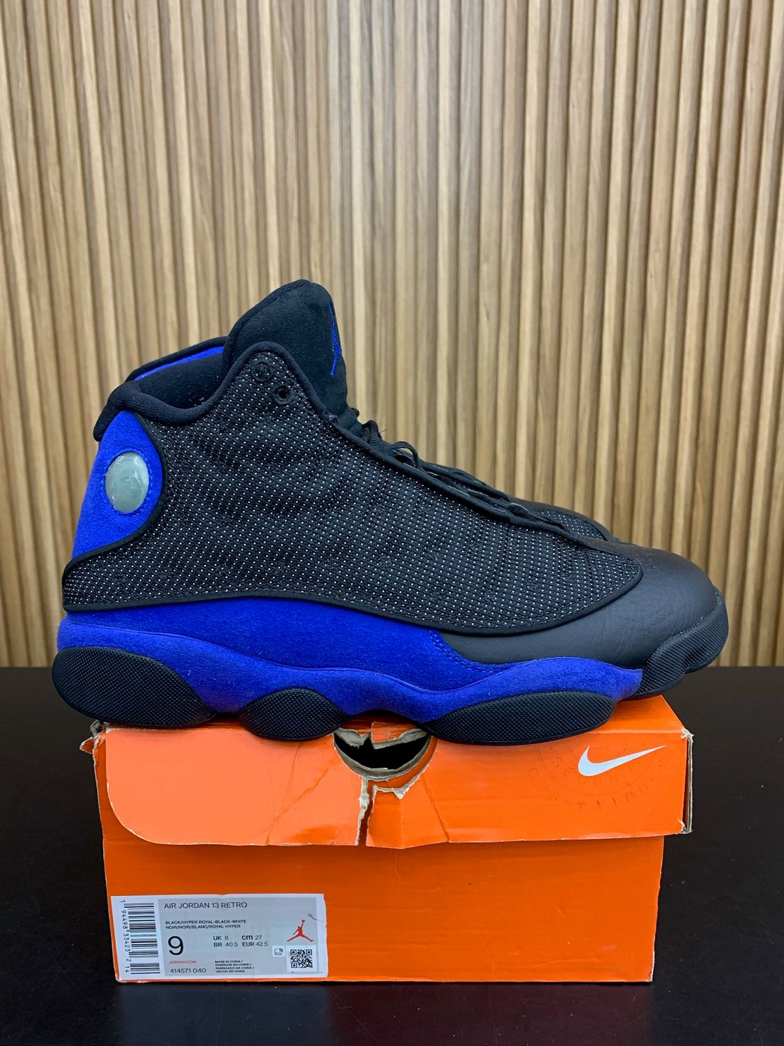 Jordan 13 Retro Black Hyper Royal Size 9, PREOWNED
