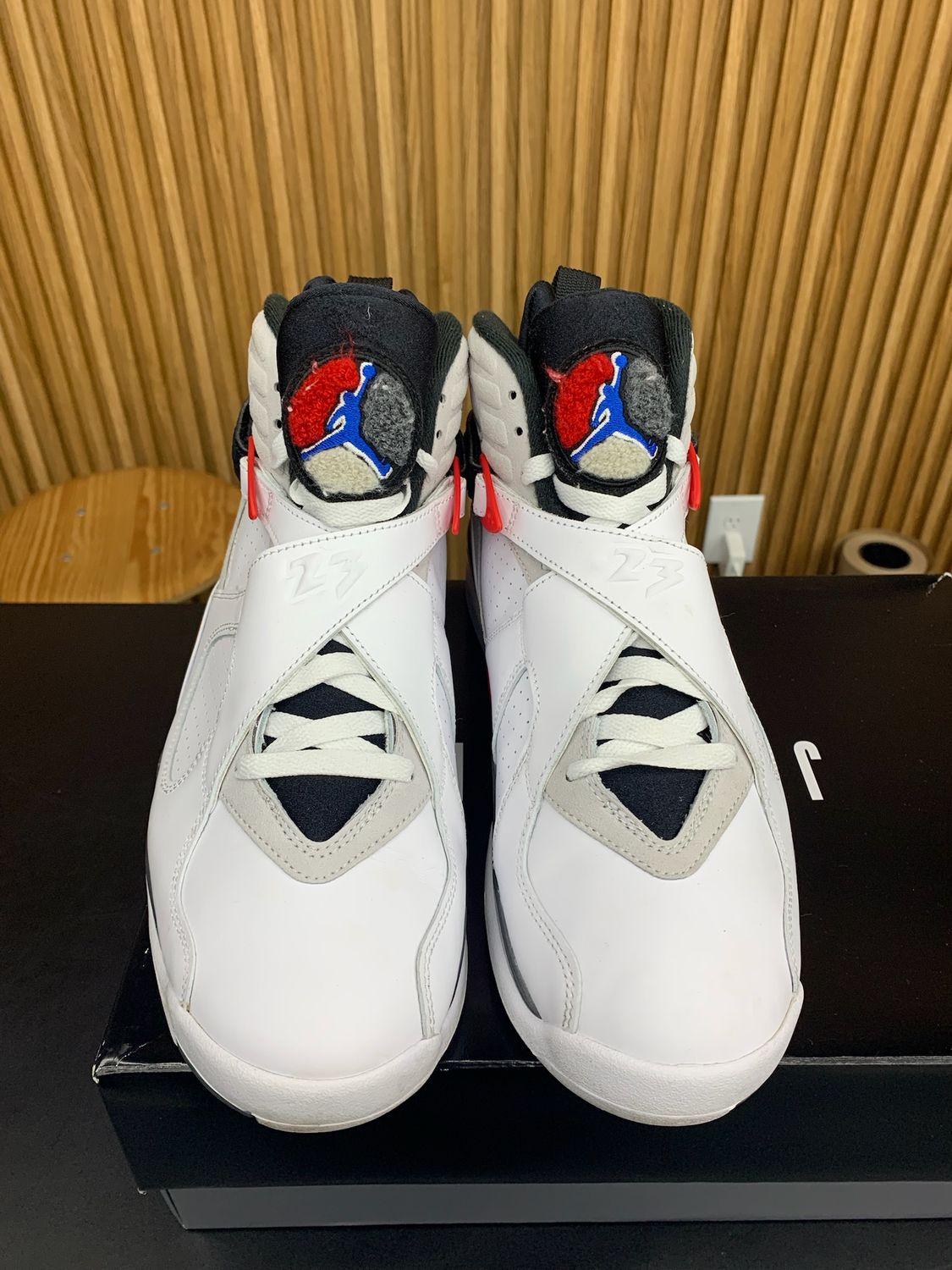 Jordan 8 Retro White True Red (2025) Size 10.5, PREOWNED*