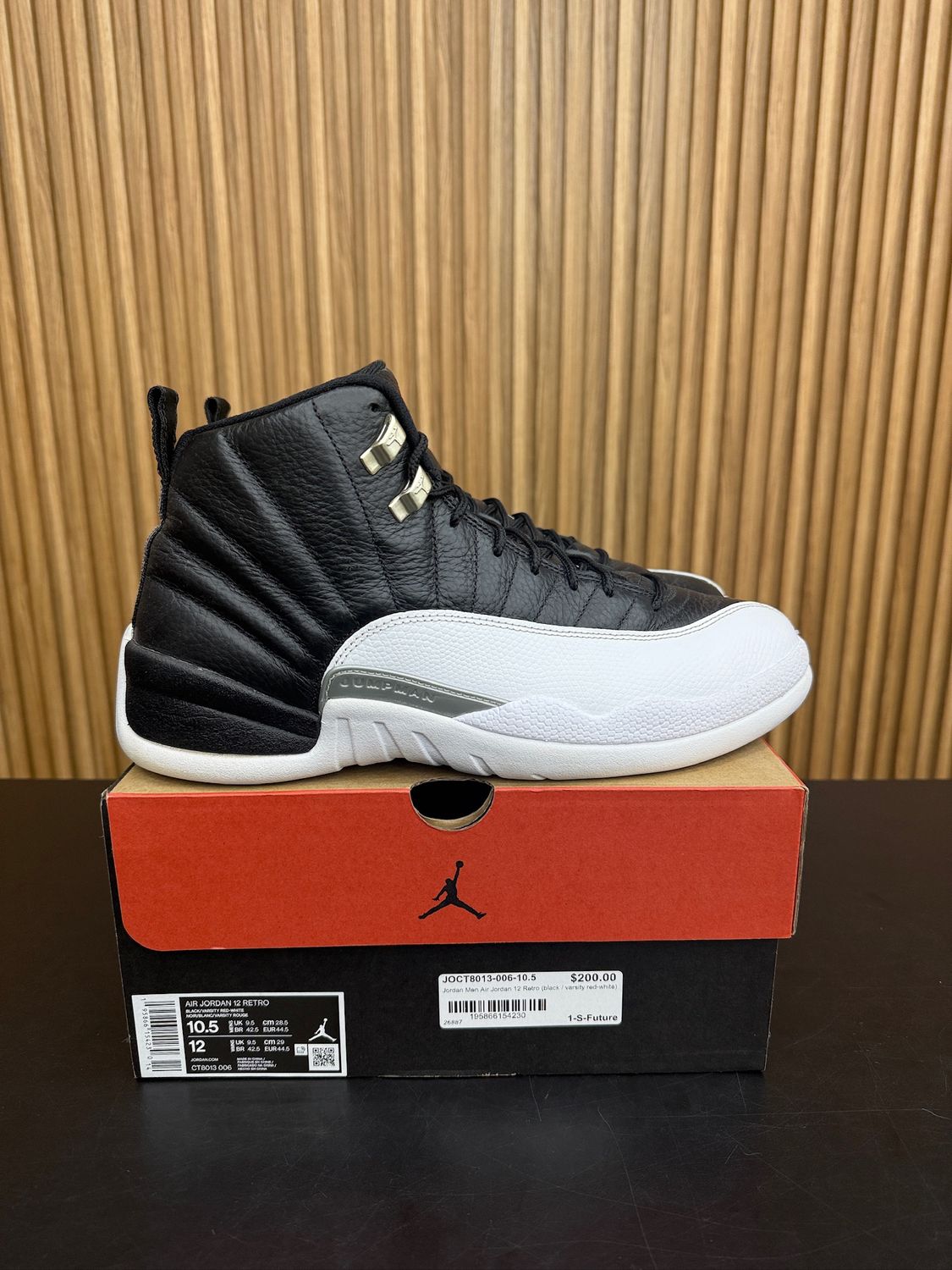 Jordan 12 Retro Playoffs (2022) Size 10.5, PREOWNED*
