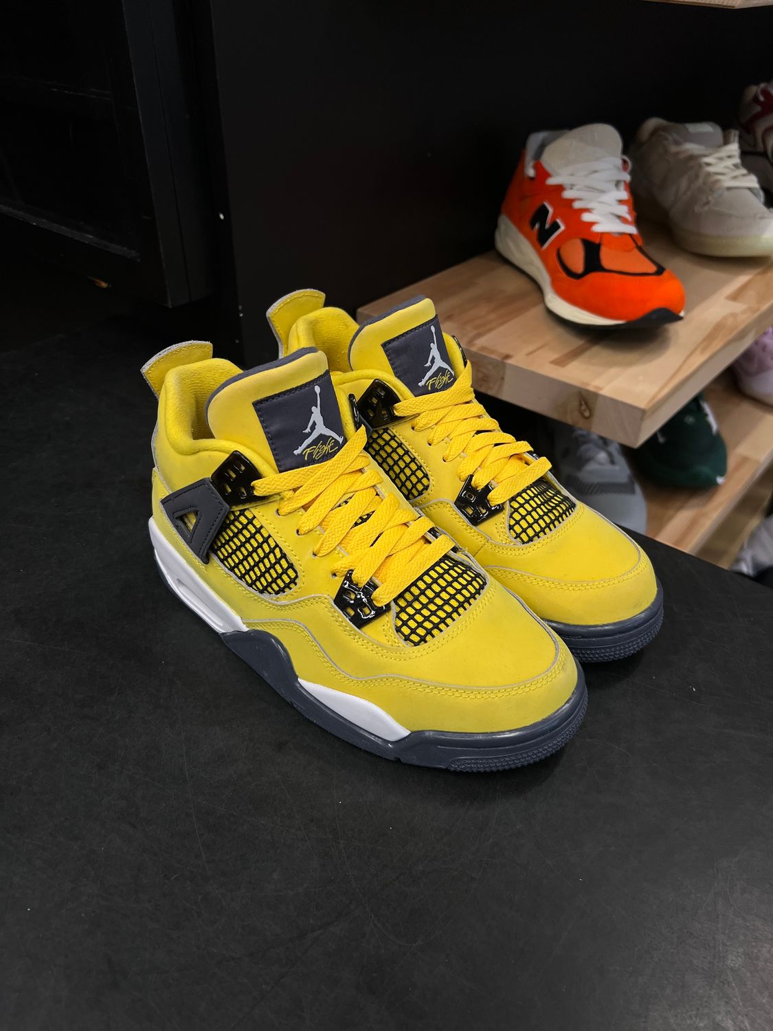 Jordan 4 Retro Lightning (2021) (GS) Size 5.5, PREOWNED