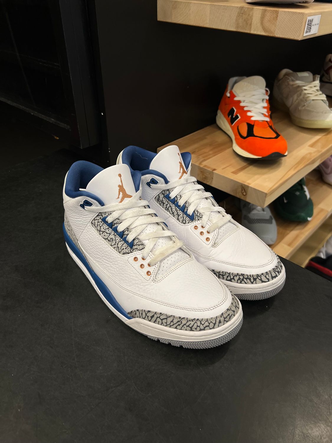 Jordan 3 Retro Wizards Size 11, PREOWNED