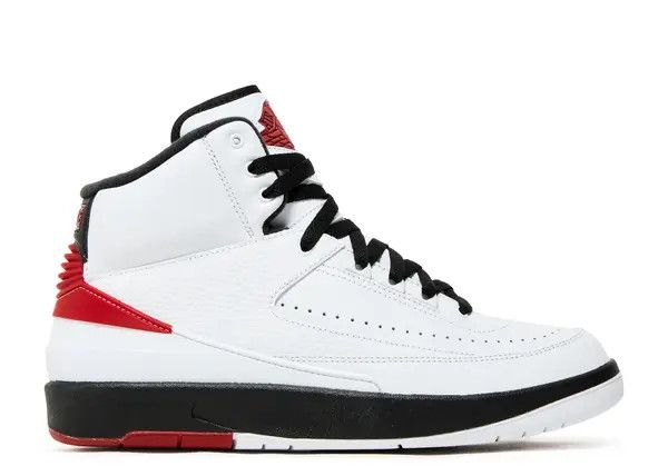 Jordan 2 Retro OG Chicago (2022) Size 13, DS BRAND NEW*
