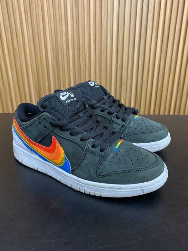 Nike SB Dunk Low Polaroid Size 7, PREOWNED NO BOX*