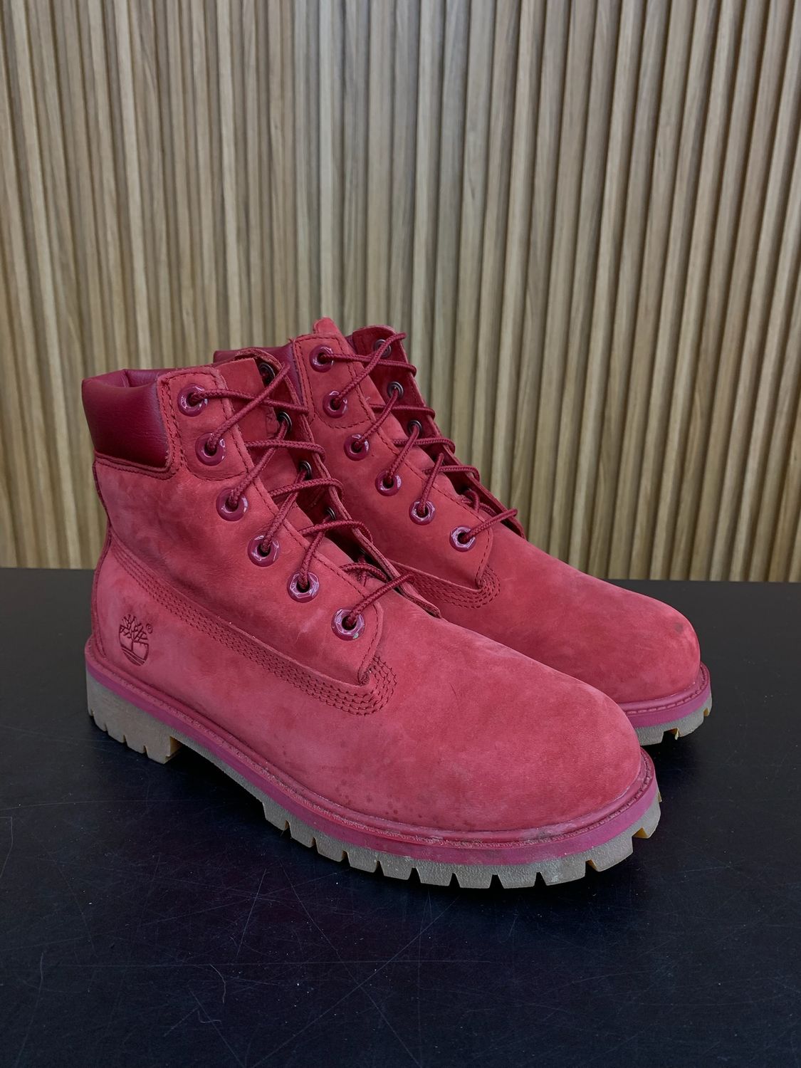 Timberland 6" Boot Pomegranate Burgundy Nubuck Size 5.5, PREOWNED NO BOX
