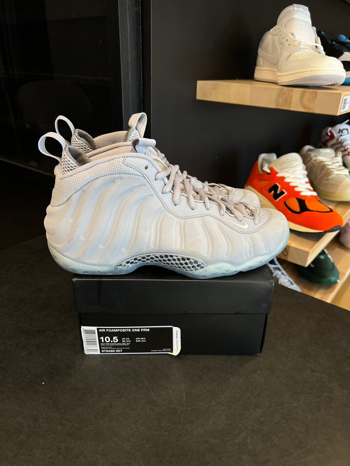 Nike Air Foamposite One Wolf Grey Suede Size 10.5, PREOWNED