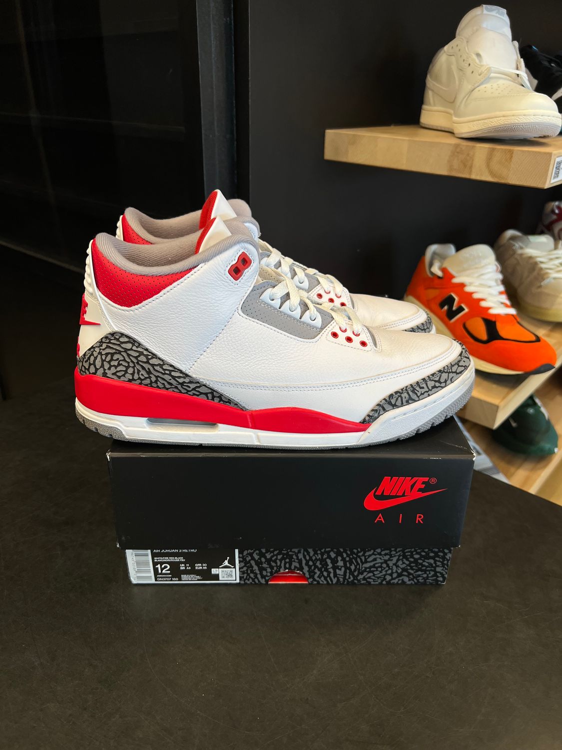Jordan 3 Retro Fire Red (2022) Size 12, PREOWNED