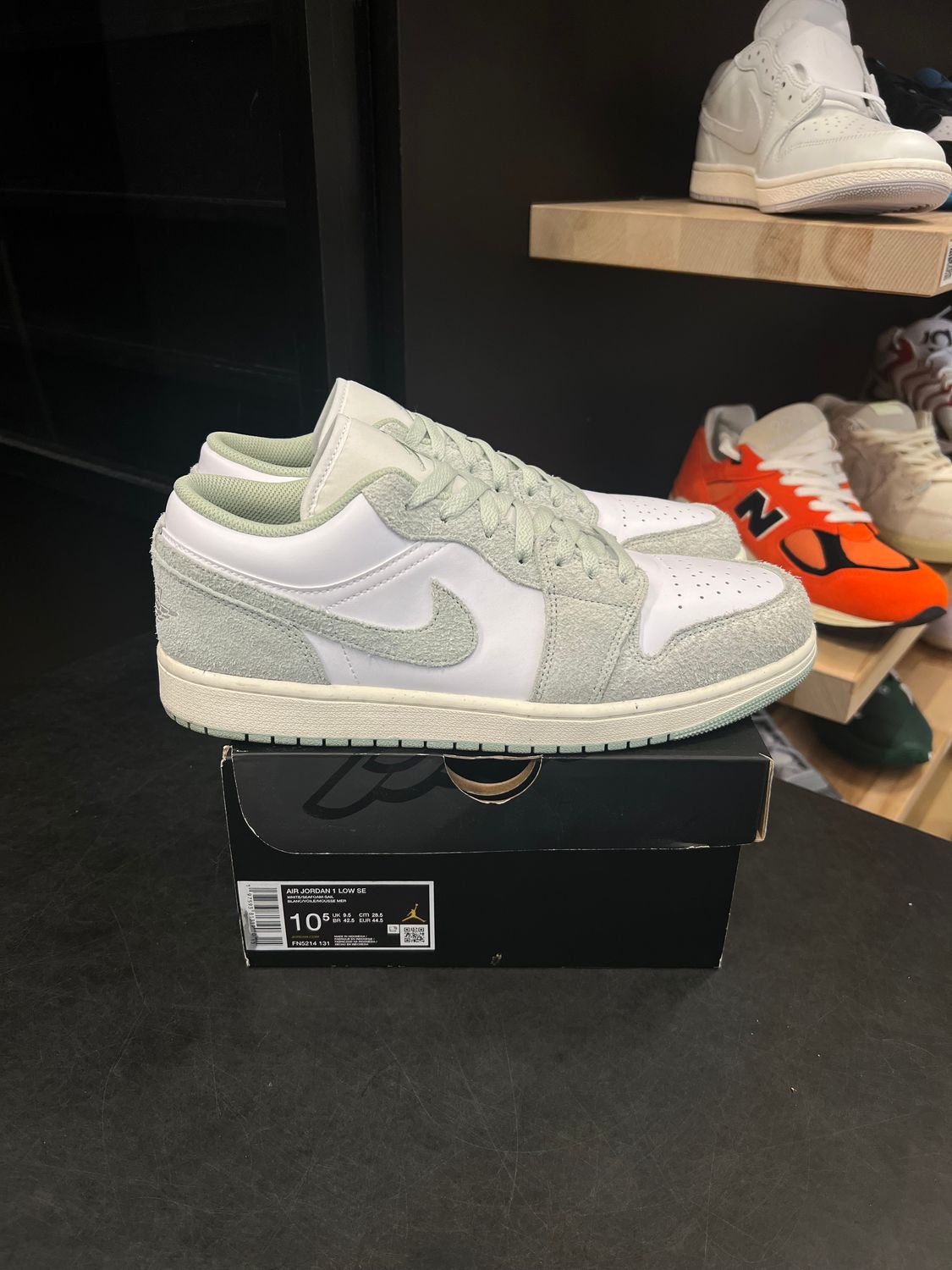 Jordan 1 Low SE Seafoam Size 10.5, PREOWNED