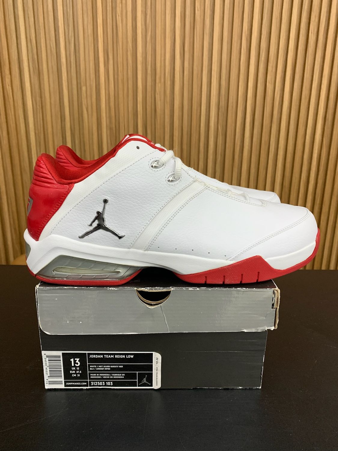 Jordan Team Reign Low Size 13, DS BRAND NEW