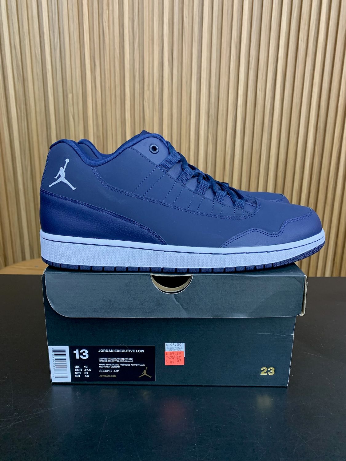 Jordan Executive Low Size 13, DS BRAND NEW