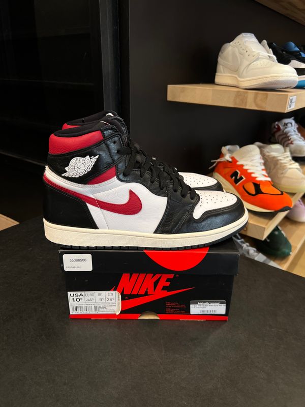 Jordan 1 Retro High Black Gym Red Size 10.5, PREOWNED