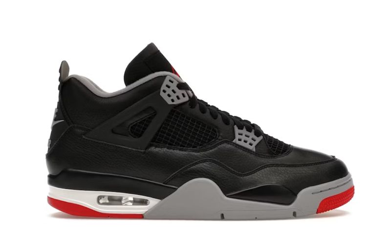 Jordan 4 Retro Bred Reimagined Size 12.5, DS BRAND NEW DAMAGE BOX