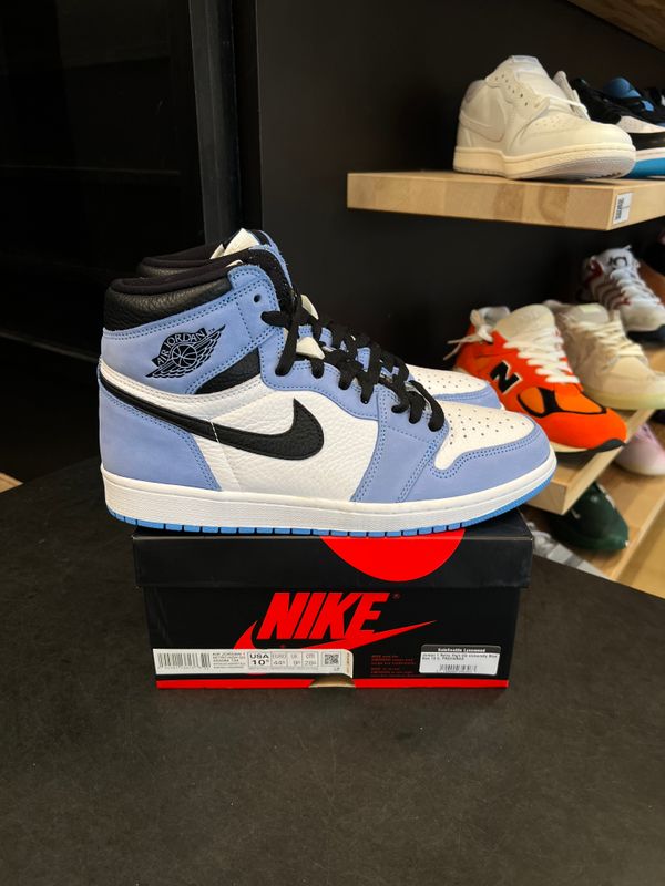 Jordan 1 Retro High OG University Blue Size 10.5, PREOWNED