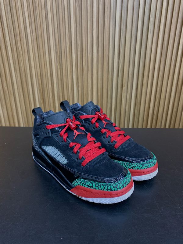Jordan Spizike Low OG (2025) (GS) Size 6.5, PREOWNED NO BOX