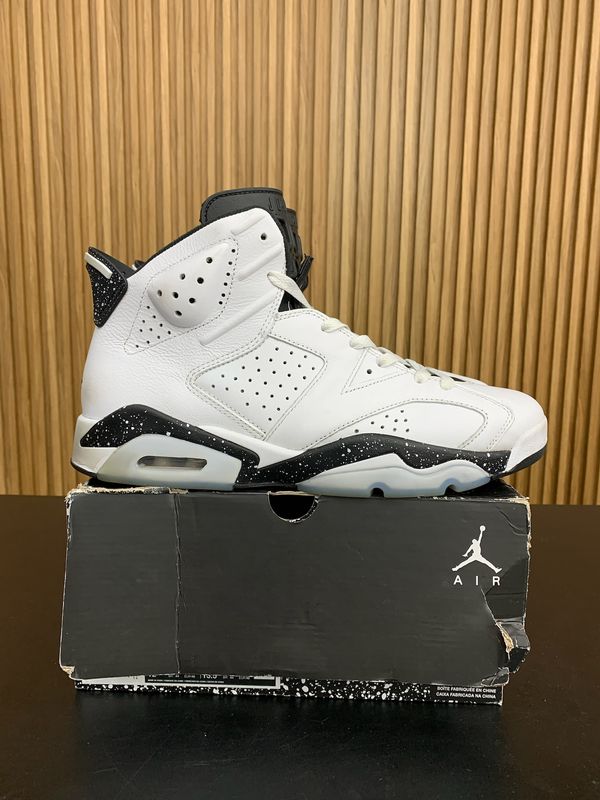 Jordan 6 Retro Reverse Oreo Size 12, PREOWNED