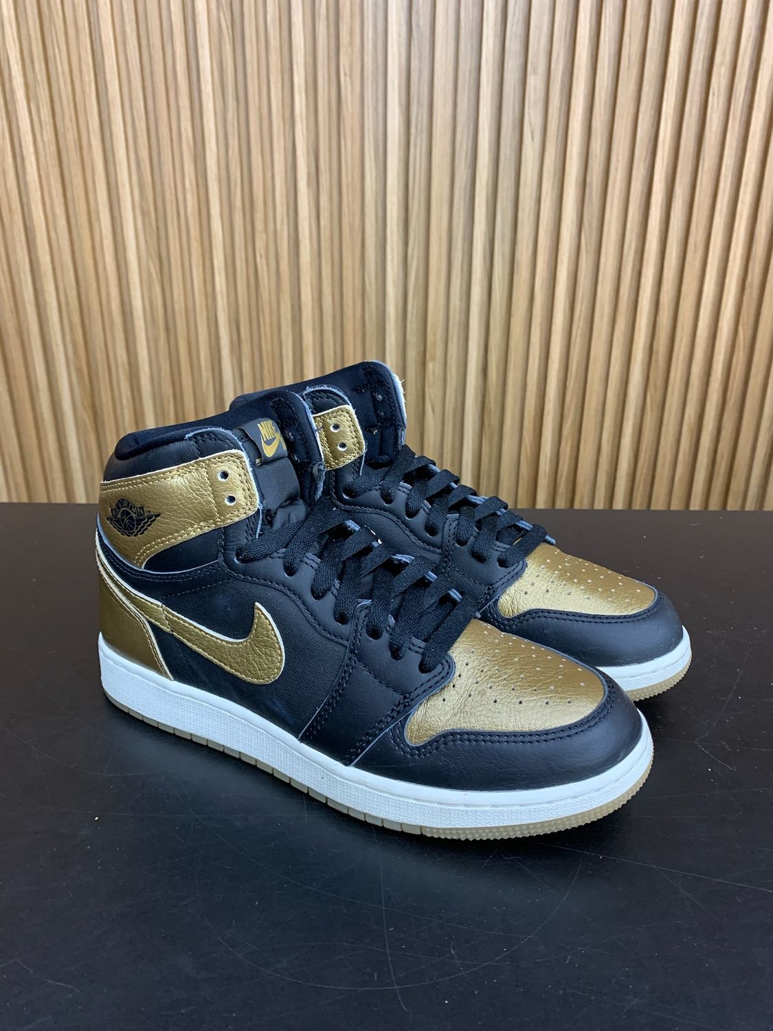 Jordan 1 Retro High OG Black Metallic Gold (GS) Size 6.5, PREOWNED NO BOX
