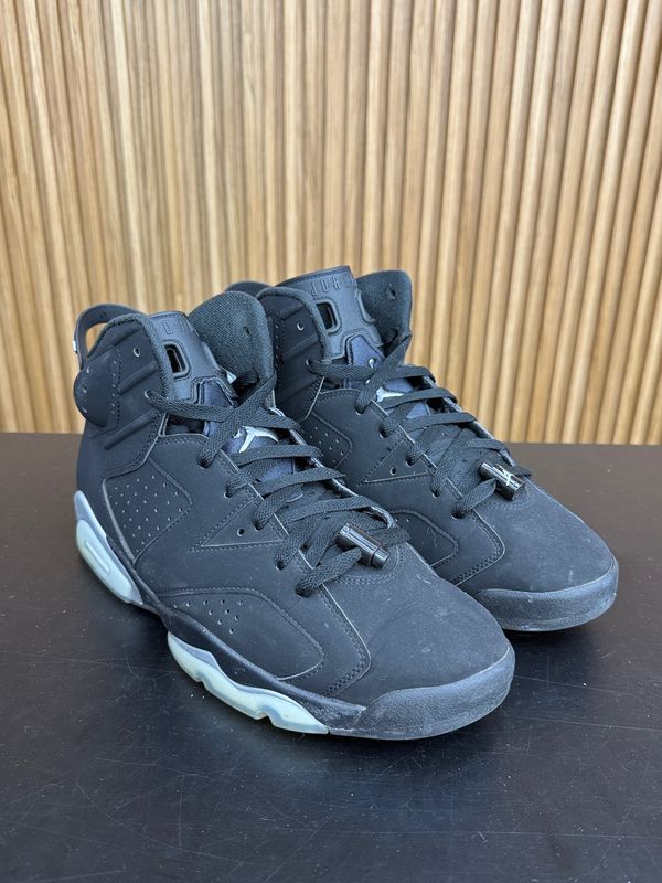 Jordan 6 Retro Chrome Size 11.5, PREOWNED NO BOX NO INSOLES