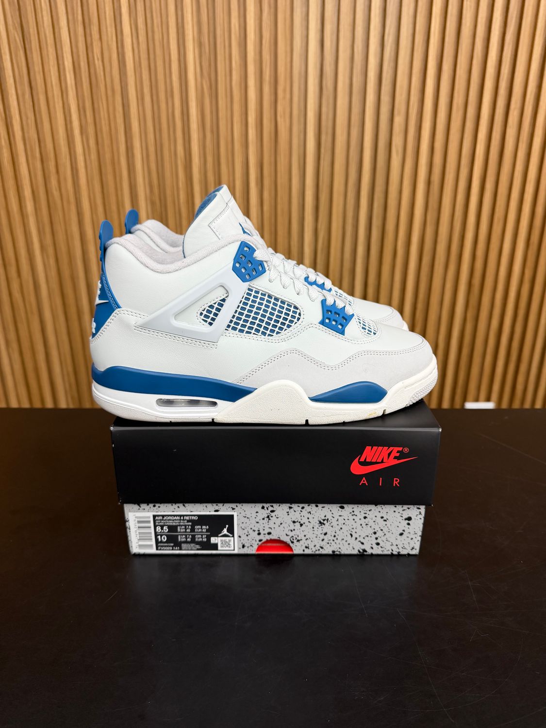 Jordan 4 Retro Military Blue (2024) Size 8.5, PREOWNED