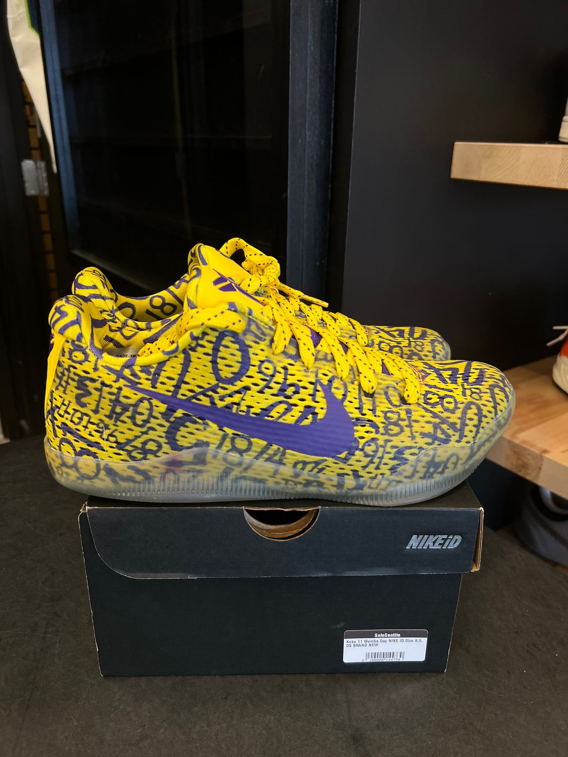 Kobe 11 Mamba Day NIKE ID  Size 8.5, DS BRAND NEW