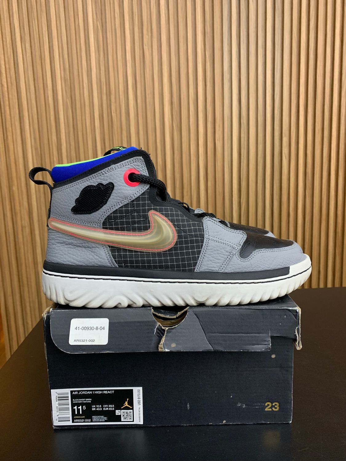 Jordan 1 High React Black Particle Grey Size 11.5, PREOWNED