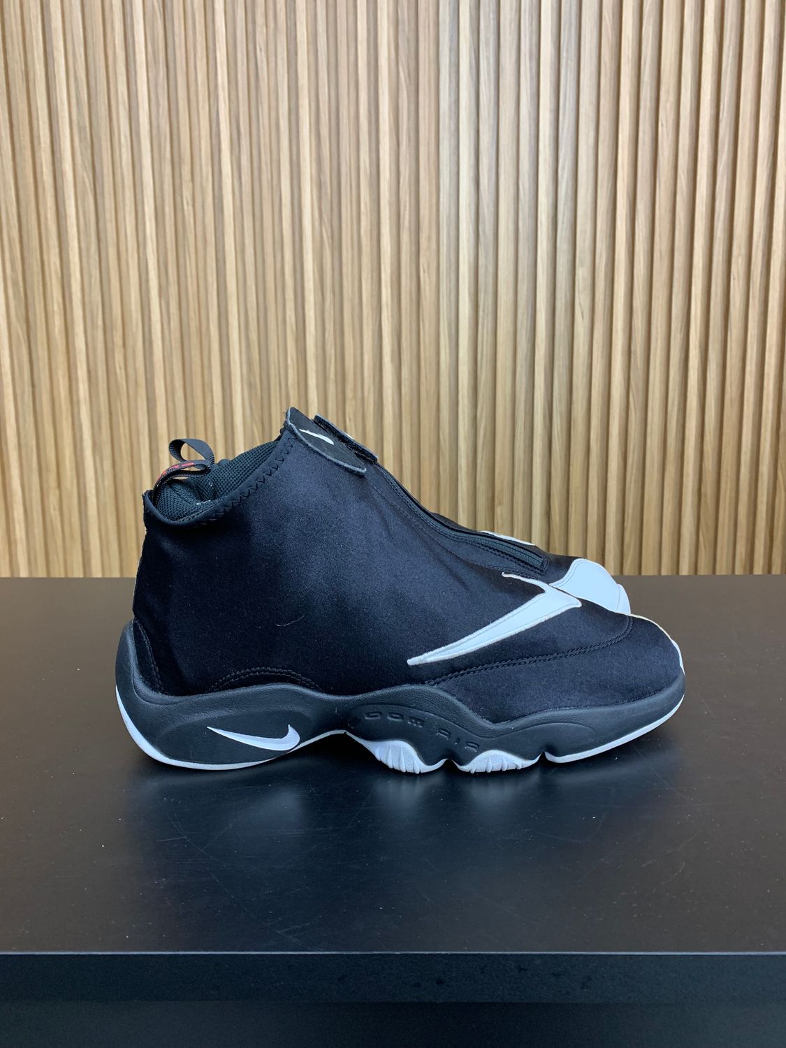Nike Air Zoom Flight '98 The Glove Black White OG (2013) Size 9.5, PREOWNED