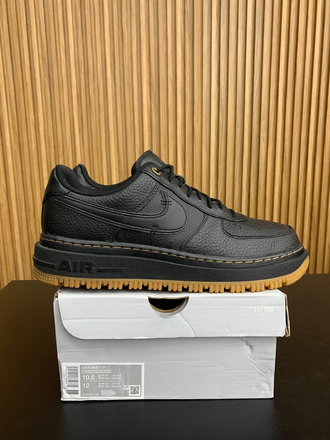 Nike Air Force 1 Low Luxe Black Gum Size 11.5, PREOWNED