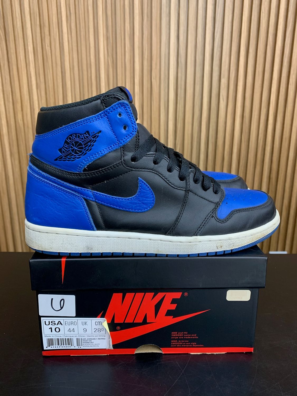 Jordan 1 Retro Royal (2017) Size 10, PREOWNED*