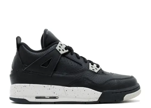 Jordan 4 Retro Oreo (2015) Size 9, DS BRAND NEW*