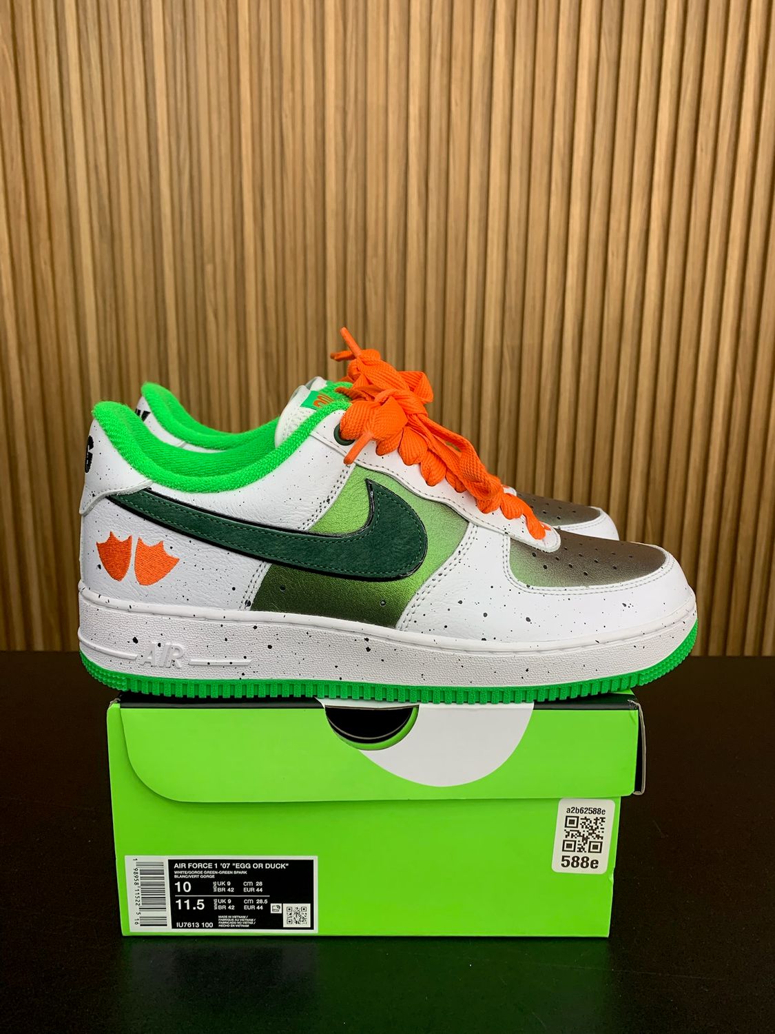 Nike Air Force 1 Low Ducks of a Feather University of Oregon Egg or Duck Size 10, PREOWNED TRIED ON*