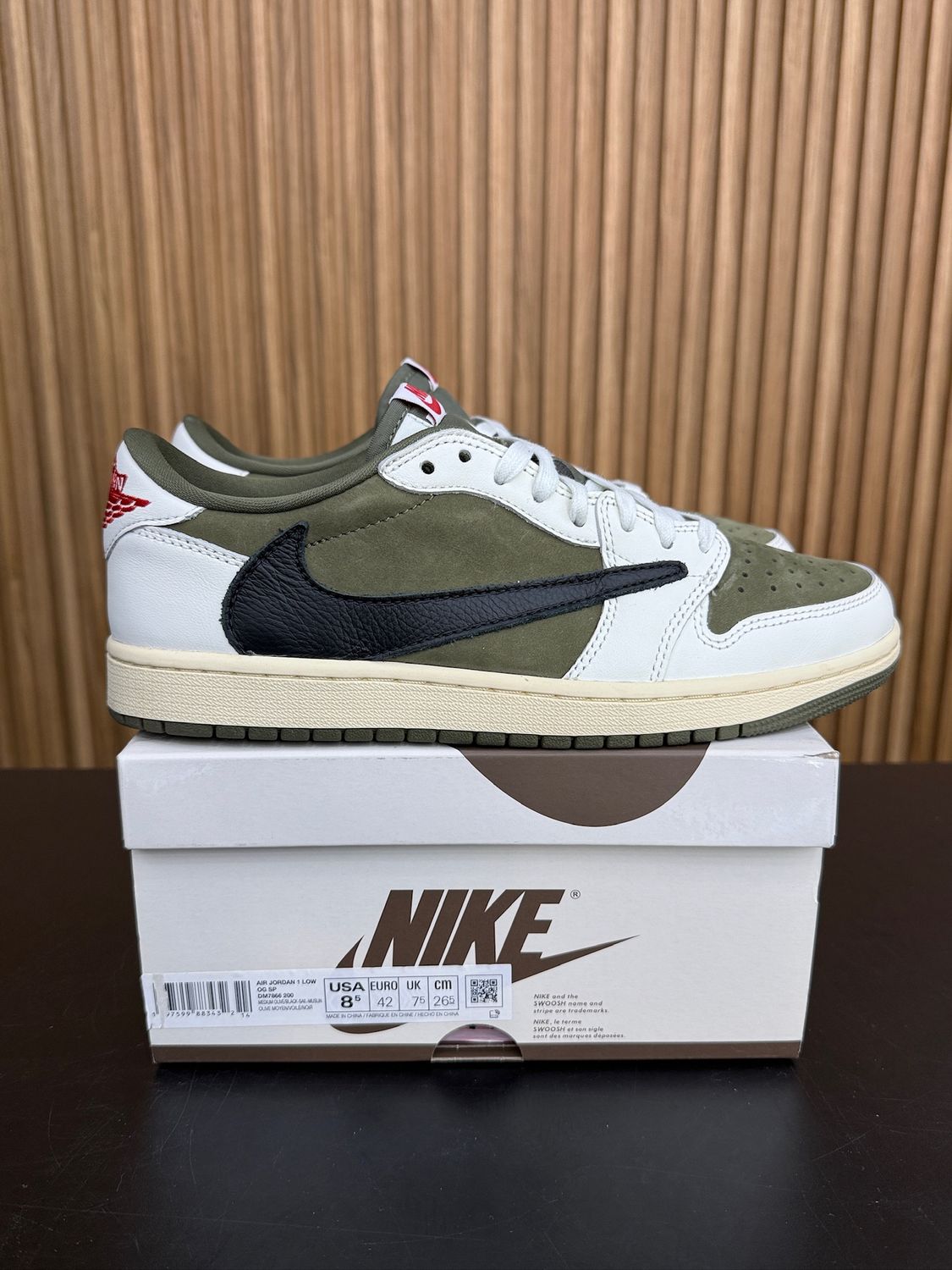 Jordan 1 Retro Low OG SP Travis Scott Medium Olive Size 8.5, PREOWNED*
