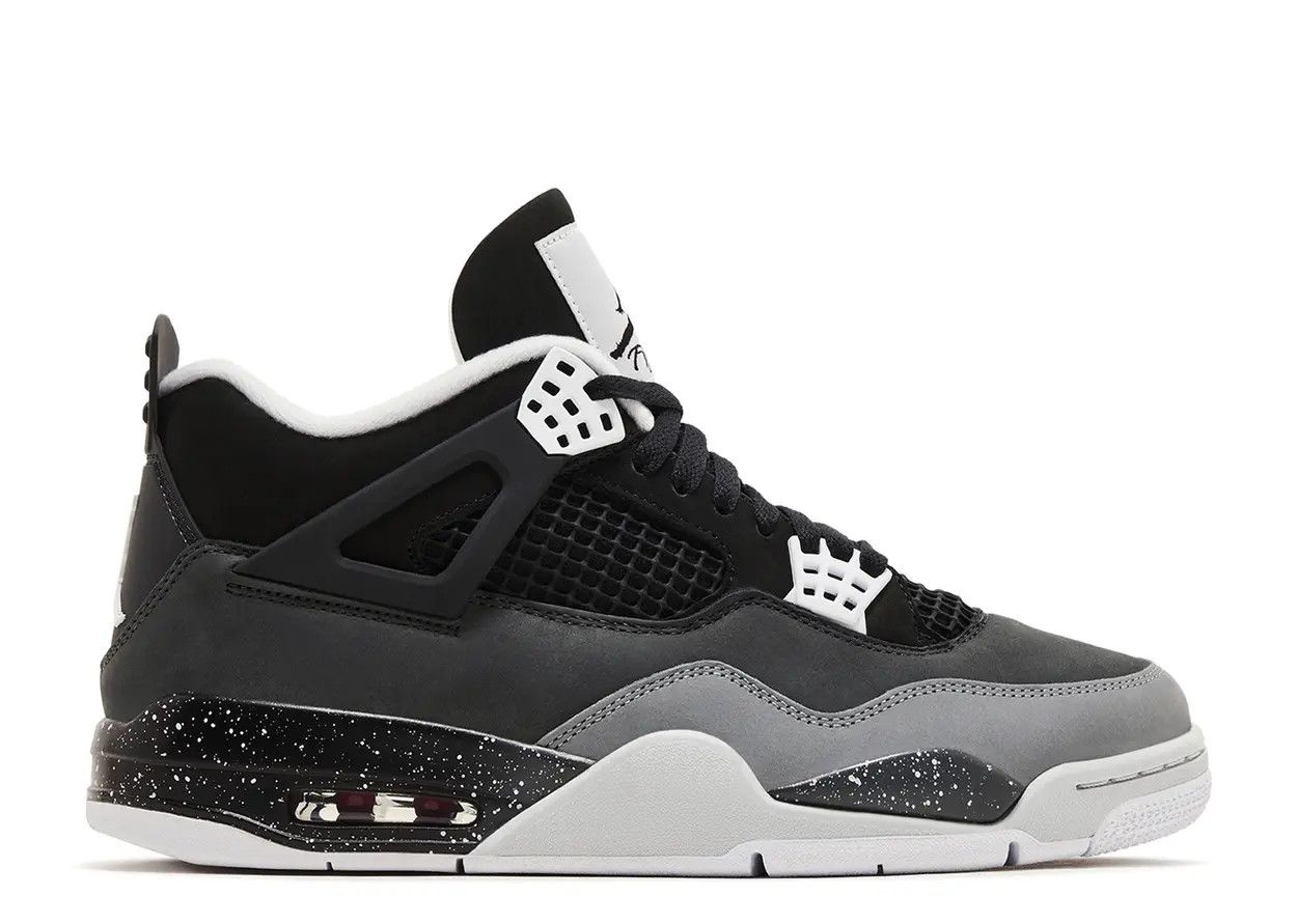 Jordan 4 Retro Fear (2024) Size 11, DS BRAND NEW*